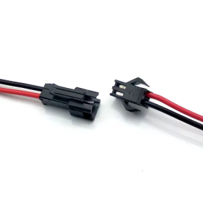 SM Plug han og hun connector monteret