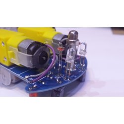 Bil som flger en line. Lav sev.